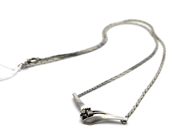 Collier i Silver S925 ca 43cm med vita och blå stenar 5,1g