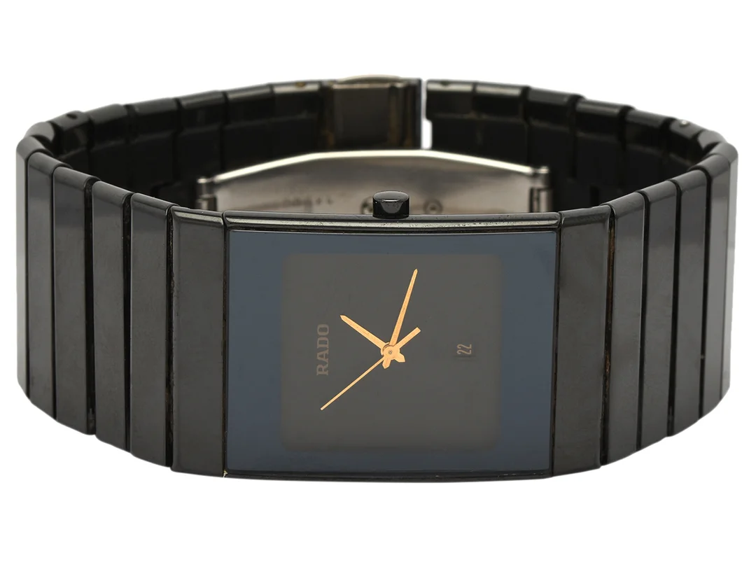 RADO, DiaStar, Ceramica, Serie nr. 01763012, Boett nr. 152.0347.3, herrur, 27 x 33 mm, high-tech ceramica, quartz, safirglas, datum, skadad urtavla/visare, integrerad originallänk (skadad), viklås i titan (defekt), Ref nr. 03984, ca 2000. — Klockor/Rado — Kaplans