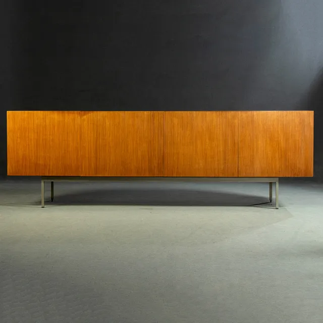 Dieter Waeckerlin, Sideboard B 45 für Behr.