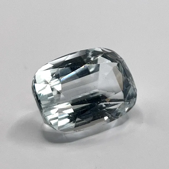 - 18.05ct Natural Goshenite. Cushion Cut.