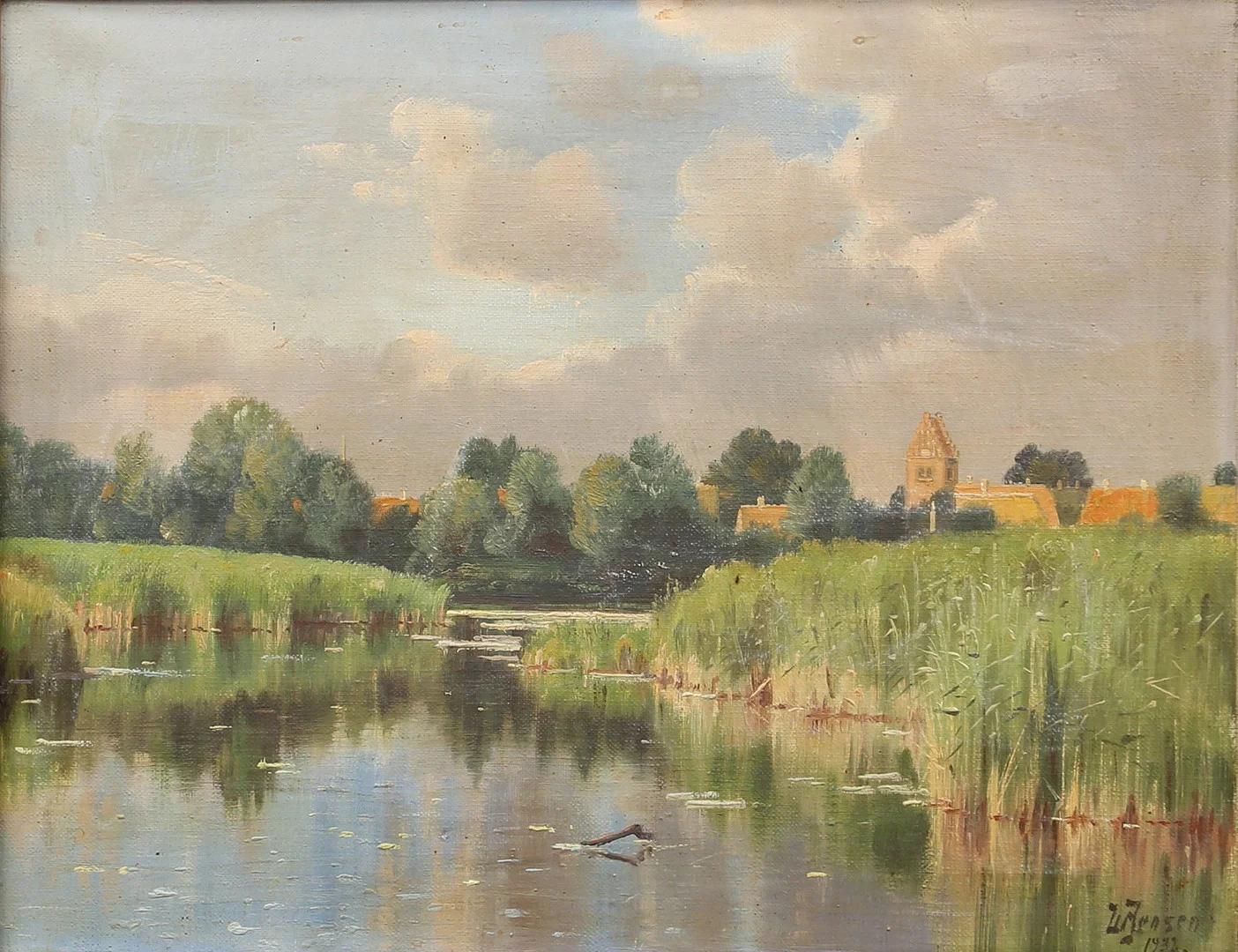 ARUP JENSEN, (DANMARK 1906-1956). Insjölandskap med kyrka, olja på duk, signerad A Jensen och daterad 1932. — Paintings — Garpenhus Auktioner