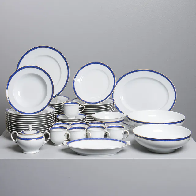 MATSERVIS för 10 personer, "Aida Azur", Rosenthal (49 delar).