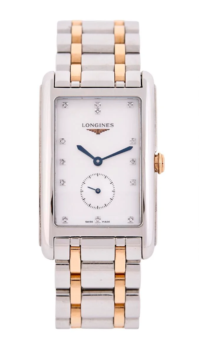 Dolce Vita of 18k gold and steel with mother-of-pearl dial set with diamonds, ref. L5.755.5.87.7. Quartz movement, cal. ETA. Longines bracelet of 18k gold and steel with folding clasp. Circumference approximately 17 cm. 26×42 mm. 2024. — Clocks & watches/Wristwatches — Bruun Rasmussen