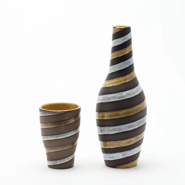 INGRID ATTERBERG. Vaser 2 st, Upsala-Ekeby, "Spiral", 1950-tal.