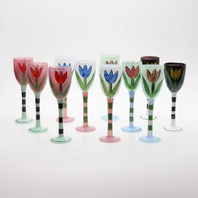 ULRICA HYDMAN-VALLIEN. "Tulipa" vinglas, 11 st, Kosta Boda.