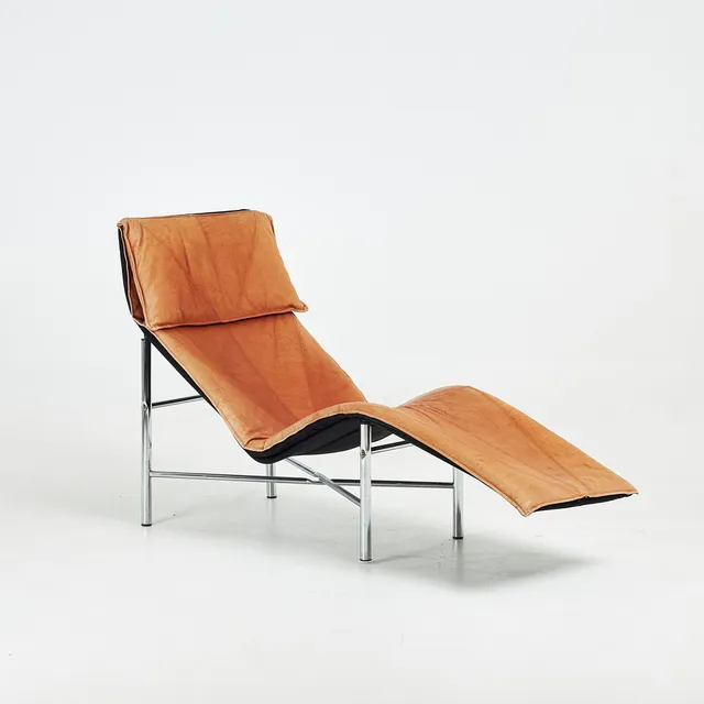 TORD BJÖRKLUND. Vilstol, ”Skye”, Ikea, skinn, kromad metall, 1980-tal.