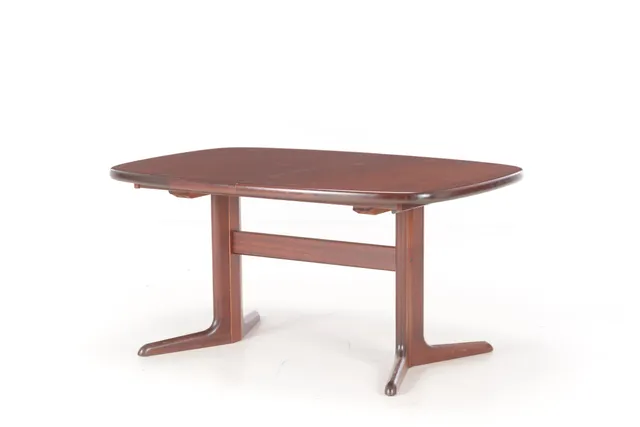 Skovby Furniture Factory. Dining table with mahogany extension.