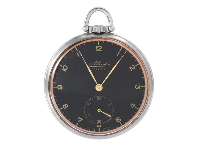 ATLANTIC, Precision, frackur, 48 mm, stål, ankargång, skadad urtavla, defekt, ca 1940.