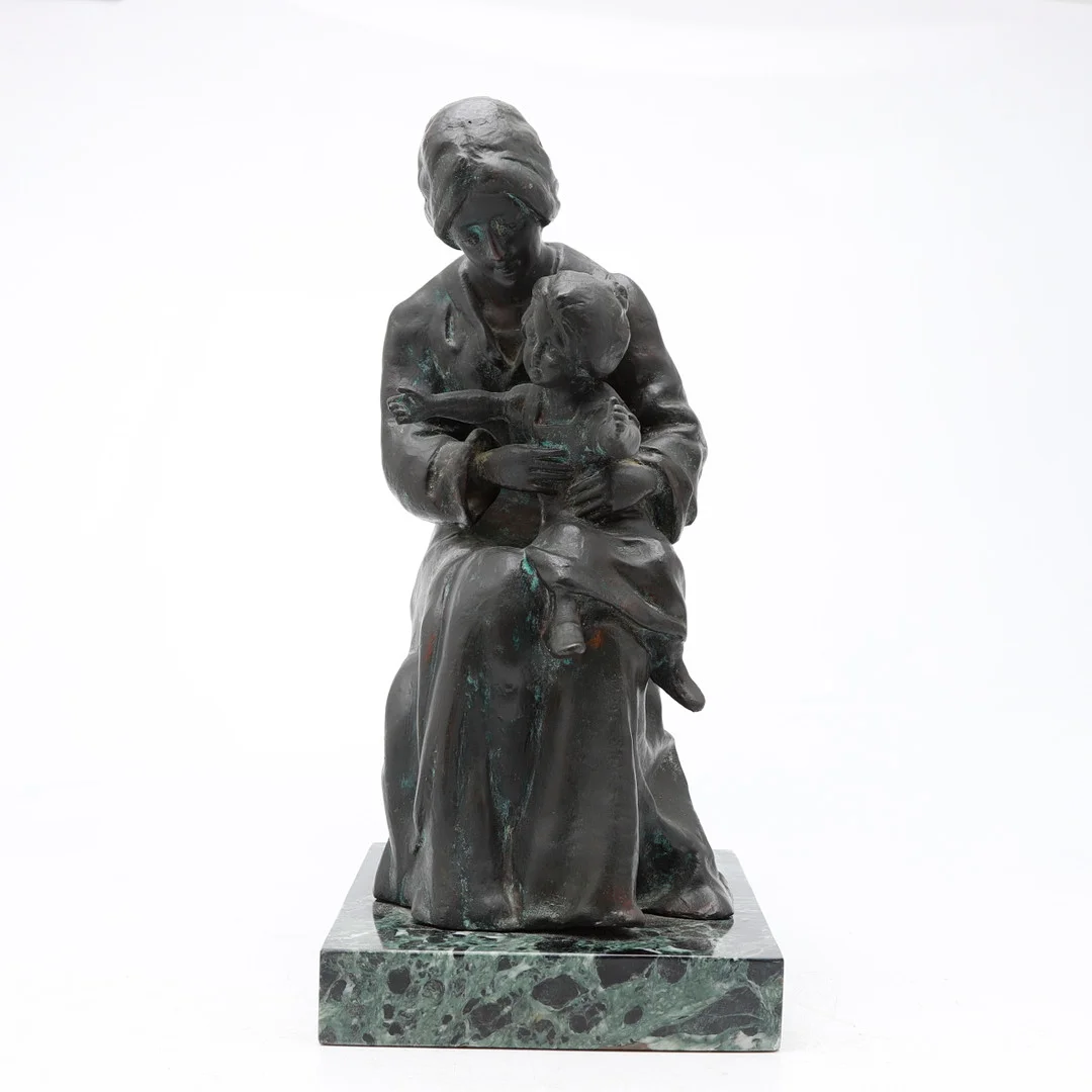 PROBABLY CATALAN SCHOOL, 20TH CENTURY. Maternity. — Sculptures & Bronzes — Balclis