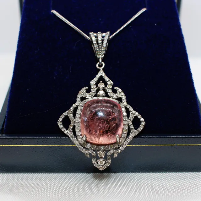 PINK CABOCHON TOURMALINE & DIAMOND PENDANT NECKLACE.