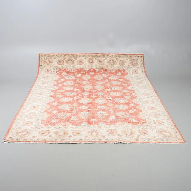 A MODERN INDIAN RUG.
