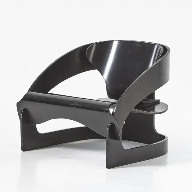 JOE COLOMBO. "4801", fåtölj, Kartell, Italien 1960/70-tal, svartlackerad formpressad plywood.
