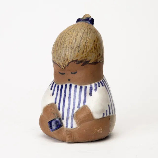 LISA LARSON. Figurin, glaserat stengods, "Johanna", ur serien "Larsons ungar", formgiven 1961, stämpelsignerad, Gustavsberg.