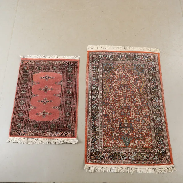 MATTOR, 2 stycken, orientaliska.