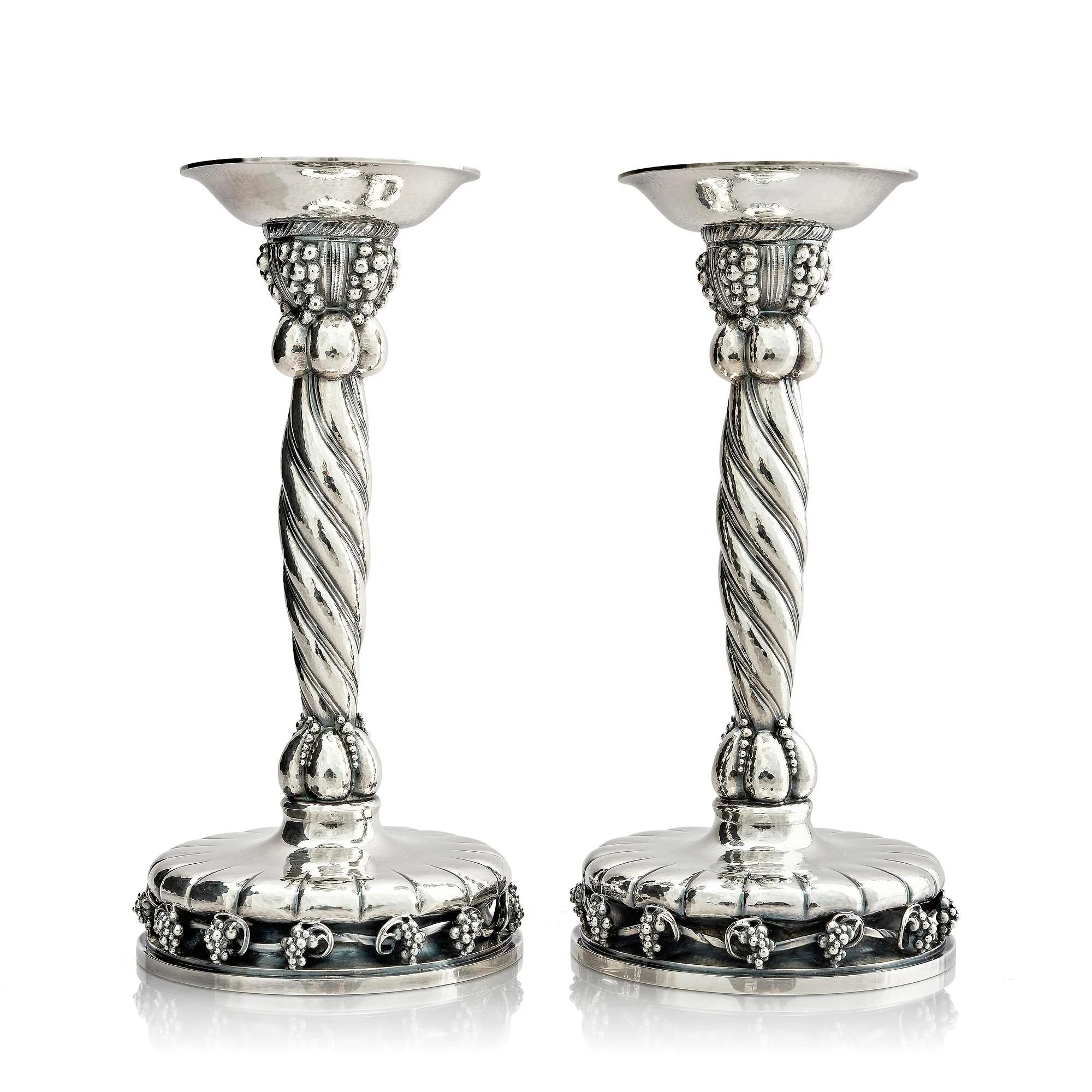 Georg Jensen, ljusstakar, ett par, sterling silver, modell nr 264, Köpenhamn efter 1945. — Bukowskis