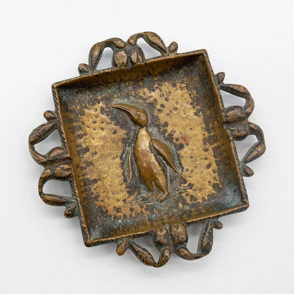 KARL HAGENAUER (1898-1956). SCHALE, WIEN, BRONZE, MOTIV: PINGUIN. — Other metals — Kunst- und Auktionshaus Kleinhenz