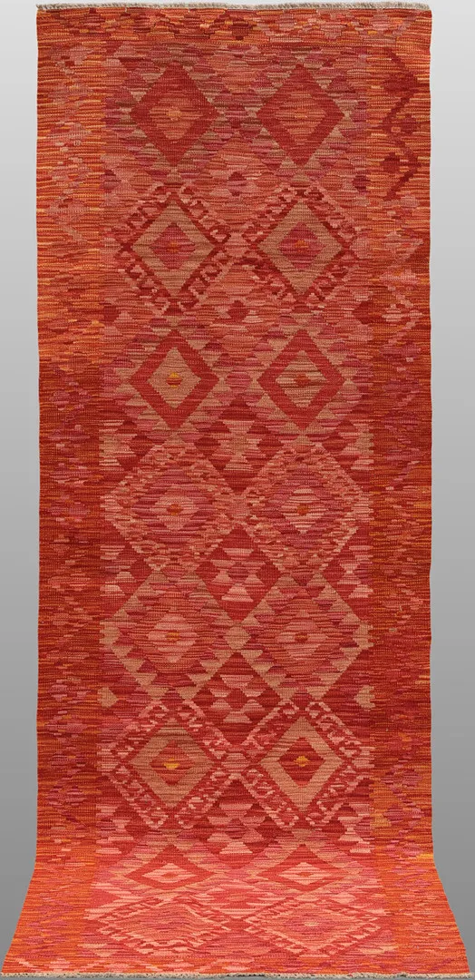 MATTA, gallerimodell, Kelim, cirka 241 x 85 cm.
