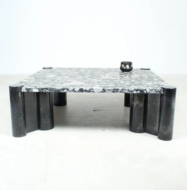 GAE AULENTI. für Knoll - Coffee Table "Jumbo" - Terrazzo & Granit.
