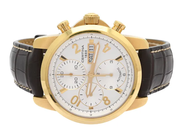 CERTINA, DS Podium, Cal ETA 7750, Serie nr. 018, Ref nr. 674.9400.68.16, Boett nr. 674.9400.68, kronograf, herrur, 42 mm, 18K guld, automatisk, safirglas, dag, datum, glasbaksida, läderband, viklås i doublé, cert, april 2010, box.