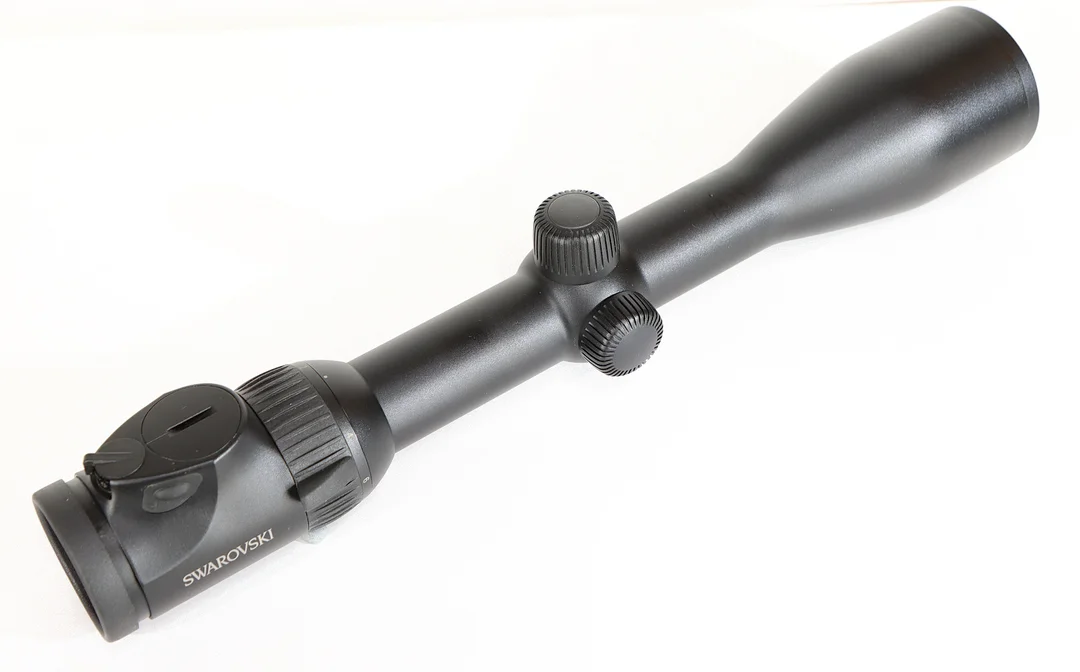 KIKARSIKTE, fabrikat Swarovski, modell Z6i 2-12x50, tillv.nr R884238896. — Optics — Walter Borg