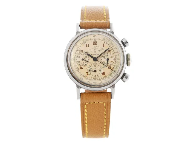 MOVADO, Non-Magnetic, "Snake Hands", "Francois Borgel Case", Cal 90 M (95), Ref nr. 19018, Boett nr. 101368, kronograf (defekt), herrur, 33 mm, stål, manuell, plexiglas, gravyr, ATT: saknar innerlock, läderband, ca 1945.