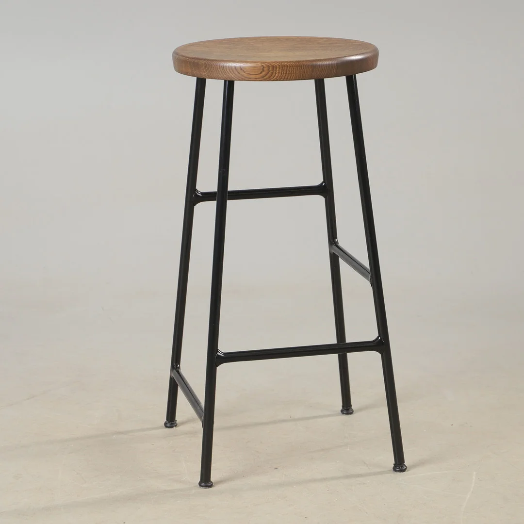 JONAS TRAMPEDACH. Barpall, "Cornet", metall och ek, HAY. — Armchairs & Chairs — Helsingborgs Auktionskammare