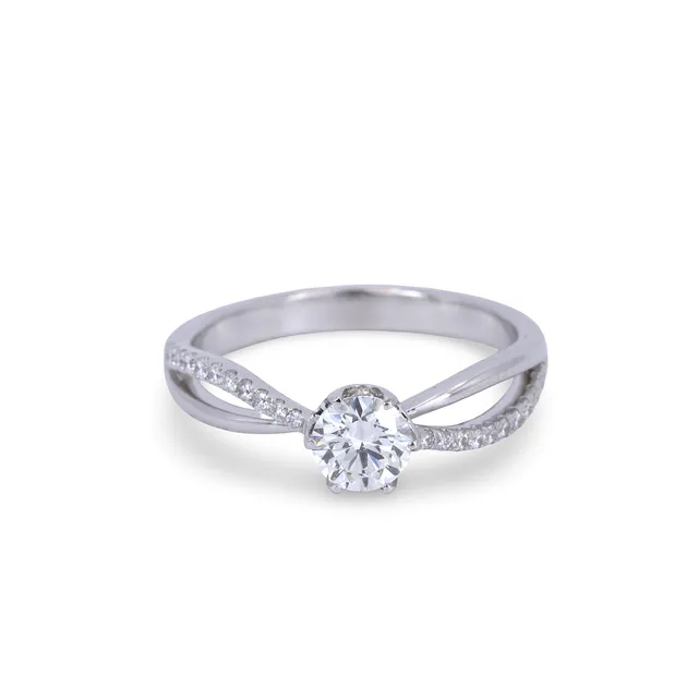 18CT GOLD DIAMOND RING.