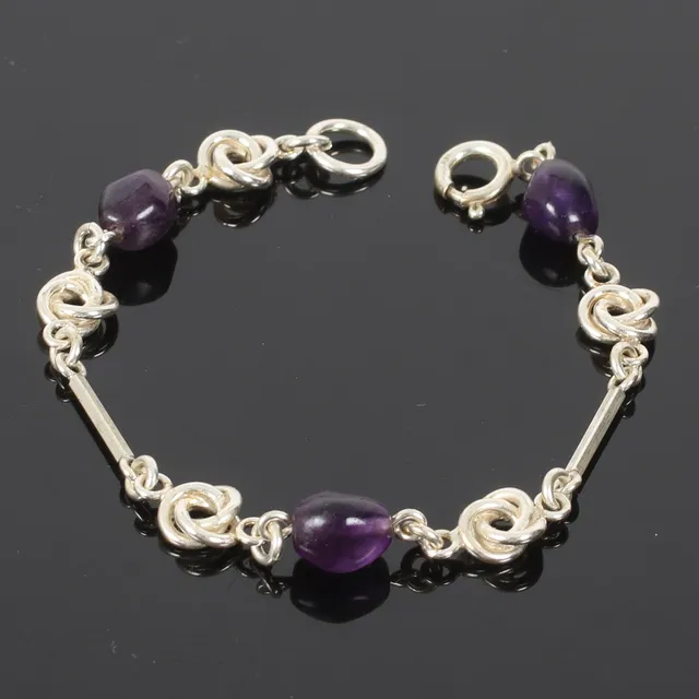 (2610-203) ARMBAND, silver, med lila ametister, Arvo Saarela, Enköping. 1976.