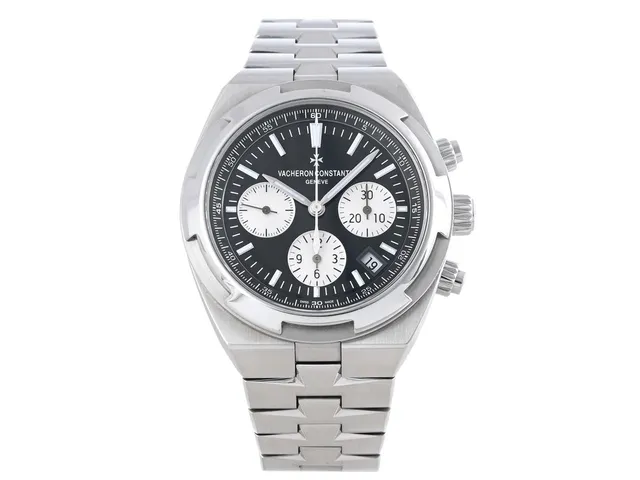 VACHERON & CONSTANTIN, Geneve, Overseas Chronograph, Cal 5200, Verk nr. 5479371, Serie nr. 1445788, Ref nr. 5500V/119A-B481, kronograf, herrur, 42,5 mm, stål, automatisk, safirglas, datum, glasbaksida, gummiband, läderband, integrerad originallänk, viklås, cert, februari 2021, box, ytterkartong.