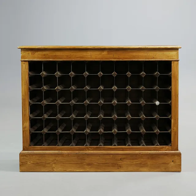 WINE RACK.