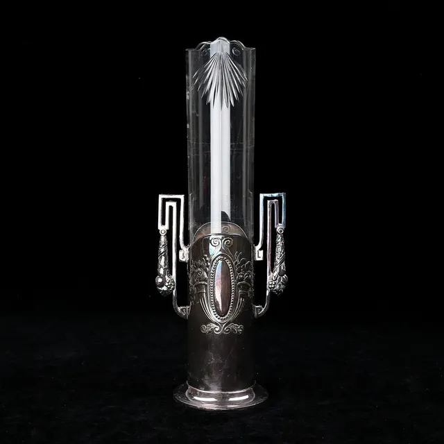 VAS med insats, slipat glas/nysilver, jugend, Bavaria, tidigt 1900-tal.