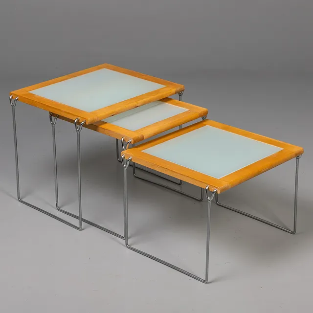 DANISH MID-CENTURY NESTING SET OF HYLLINGE MØBLER COFFEE TABLES (3).