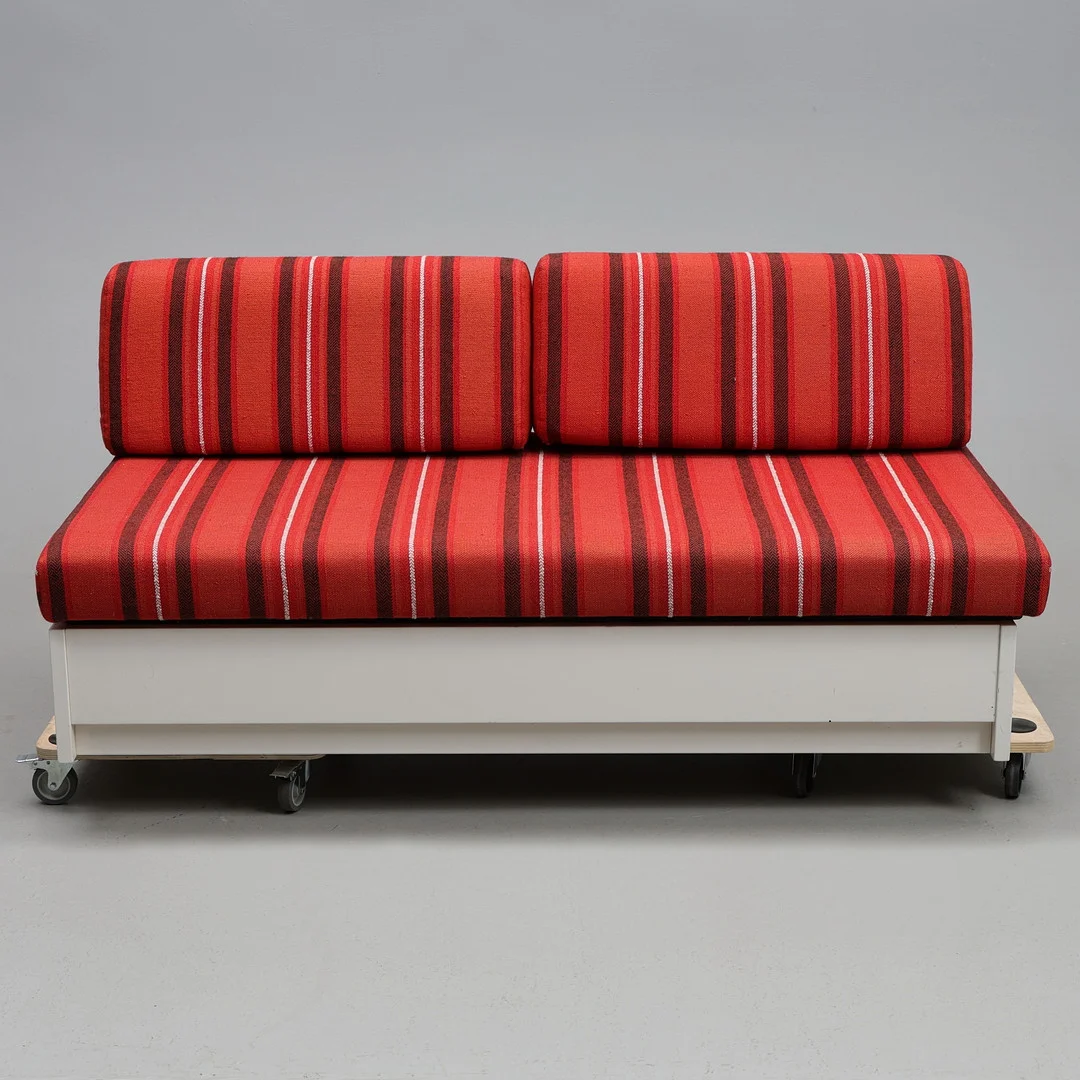 DAGBÄDD. 1970-tal. — Sofas & Seatings — Gomér & Andersson Jönköping
