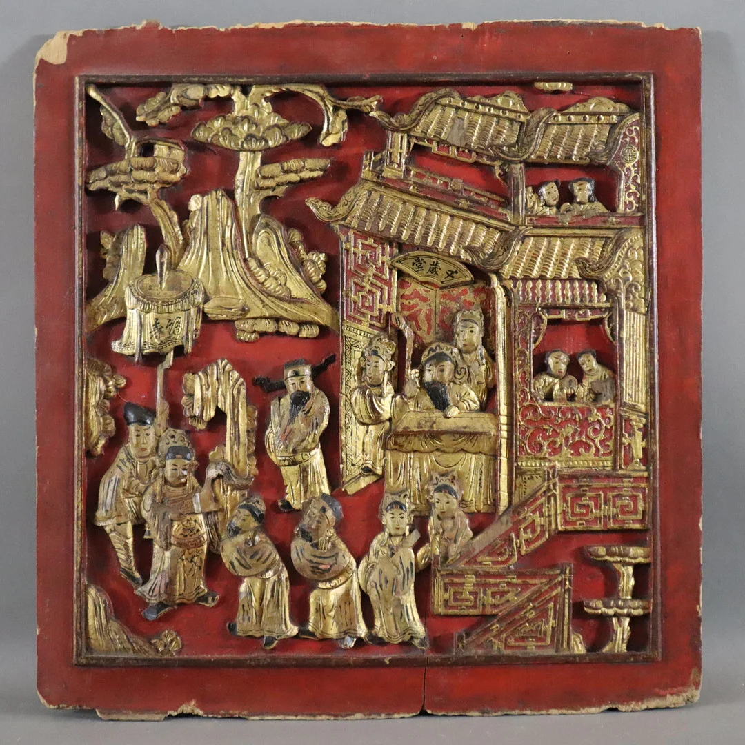- Geschnitztes HOLZPANEEL - China, Rot- und Goldlack. — Asiatica — Auktionshaus Blank