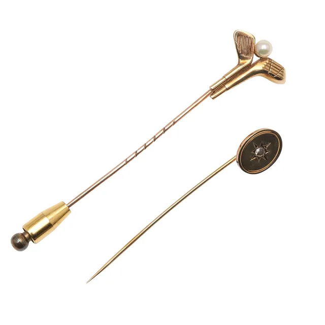 A 9CT GOLD AND CULTURED PEARL GOLFING STICKPIN ETC.