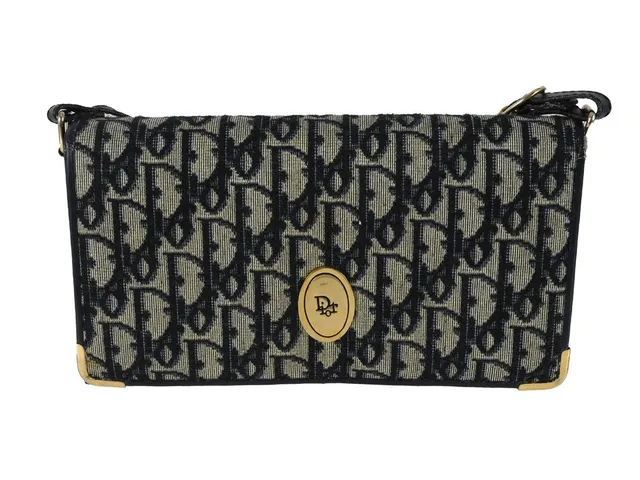 VÄSKA, CHRISTIAN DIOR, vintage, monogram oblique, blått skinn, guldfärgade beslag, 26x15x5 cm, slitage på hörnen.