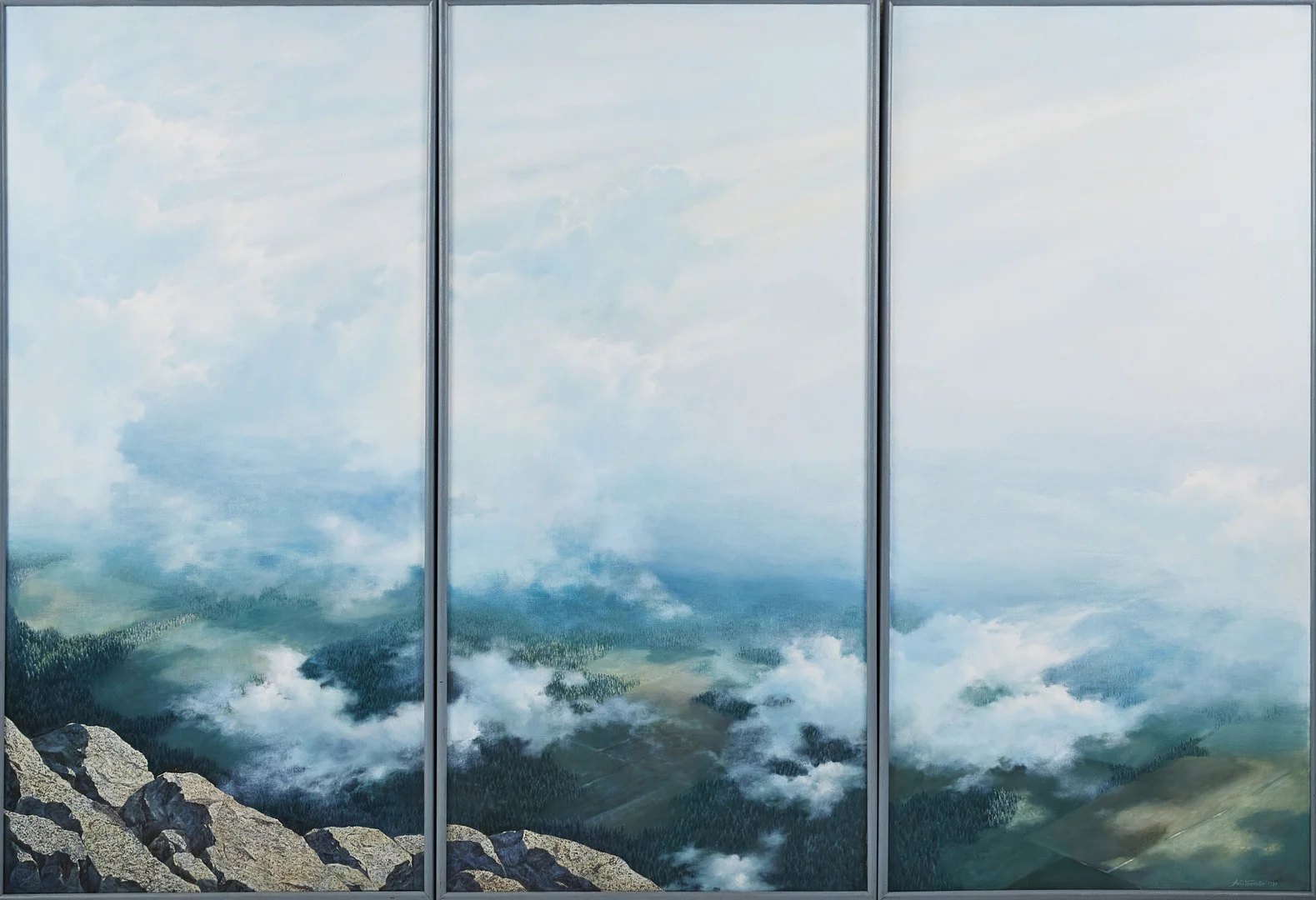 ANNA TORESDOTTER. triptyk, utsikts vy med moln, olja på duk, signerad och daterad 1984. — Paintings — Stockholms Auktionsverk Magasin 5