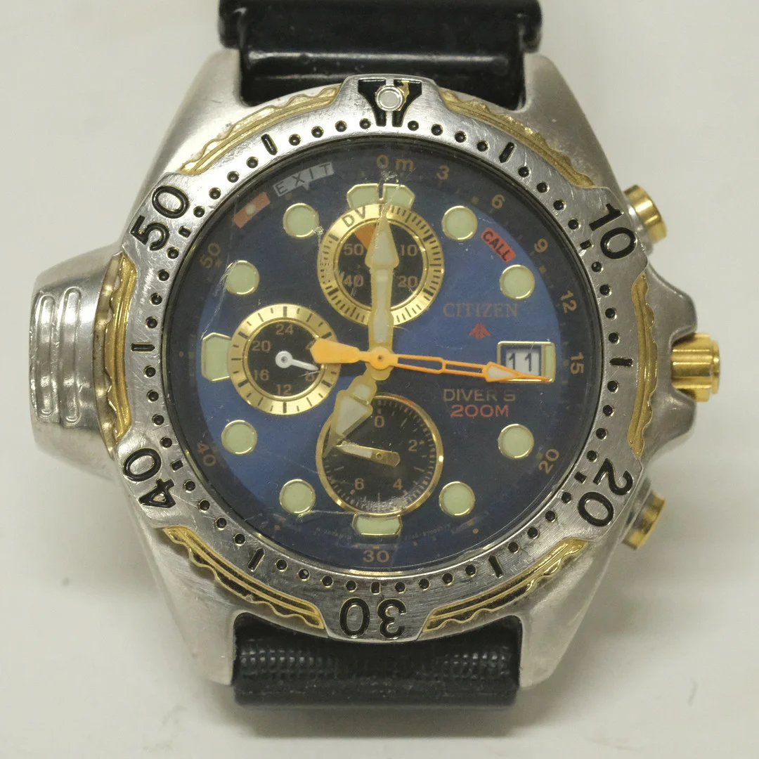 CITIZEN. ARMBANDSUR. PROMASTER / AQUALAND. QUARTZ. 1990-TAL. — Wristwatches — Björnssons Auktionskammare