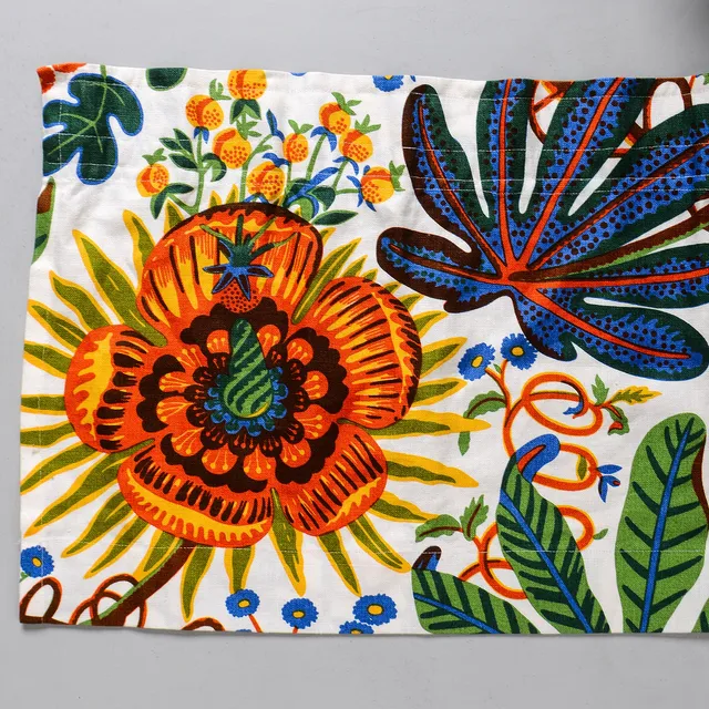JOSEF FRANK. "Aralila", gardinkappa, linne, Firma Svenskt Tenn.