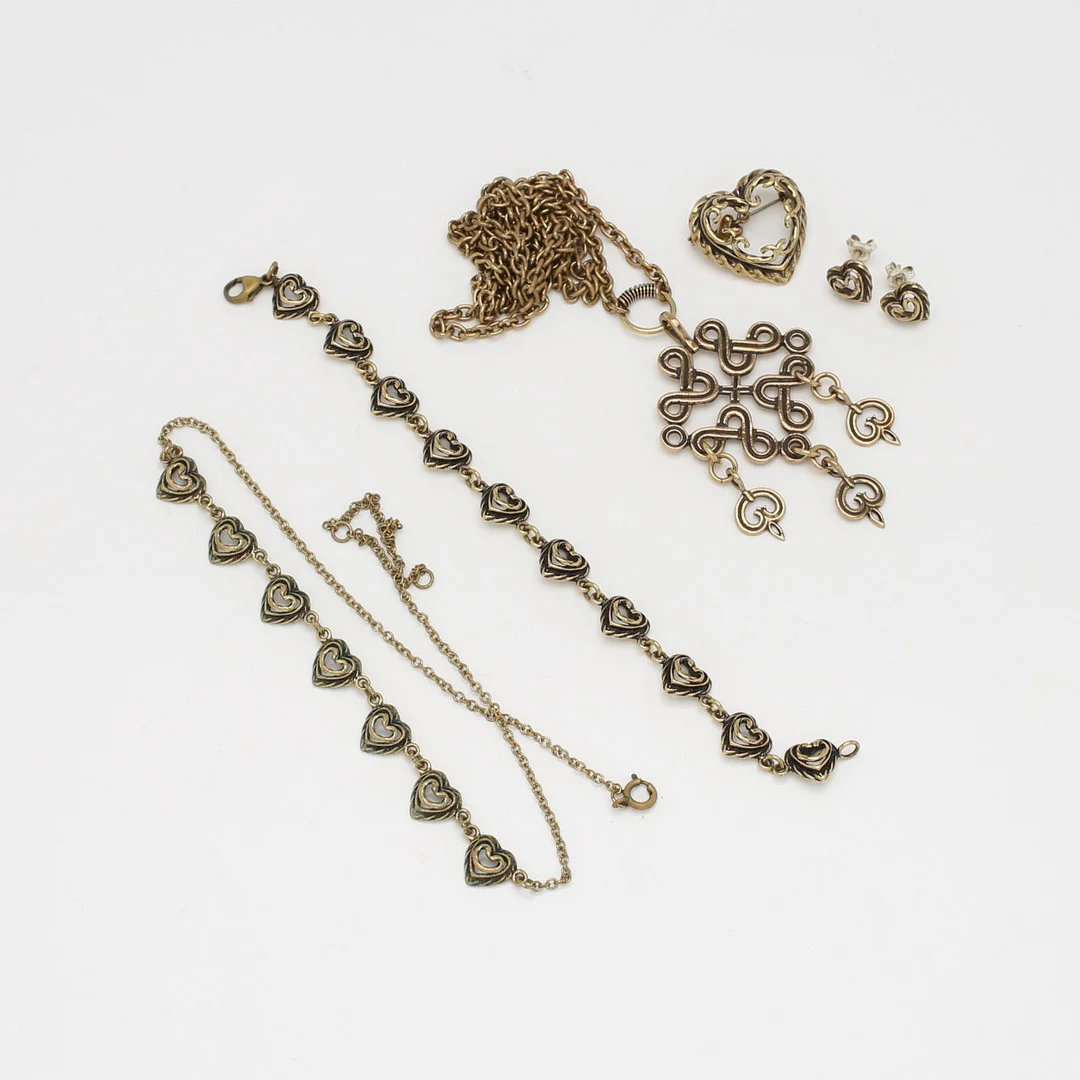 SMYCKEN, 5 delar, brons, Kalevala Koru. — Jewellery Suites — Gomér & Andersson Norrköping