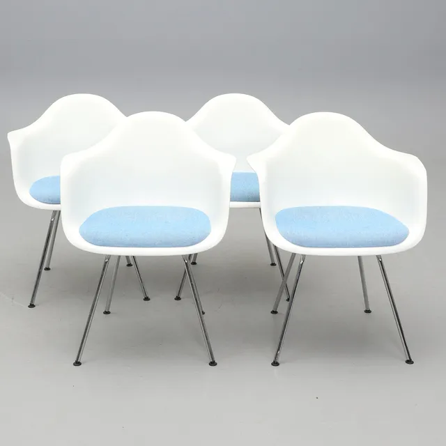 CHARLES & RAY EAMES. KARMSTOLAR, 4 st, "Plastic Armchair", Vitra.