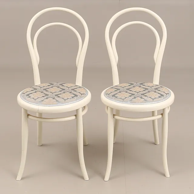 STOLAR, 2 stycken, Thonet-modell.