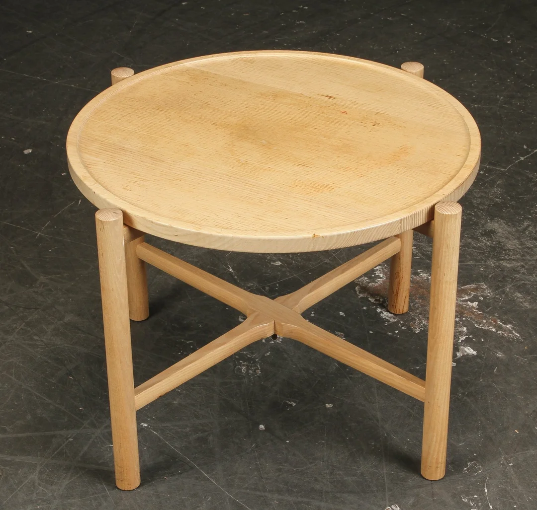 Hans J. Wegner for PP Møbler. Model PP35. Bakkebord af ask — Furniture/Coffee tables, occasional tables — Lauritz
