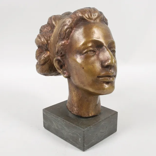 HELGE HÖGBOM. Skulptur, brons, kvinnohuvud, signerad.
