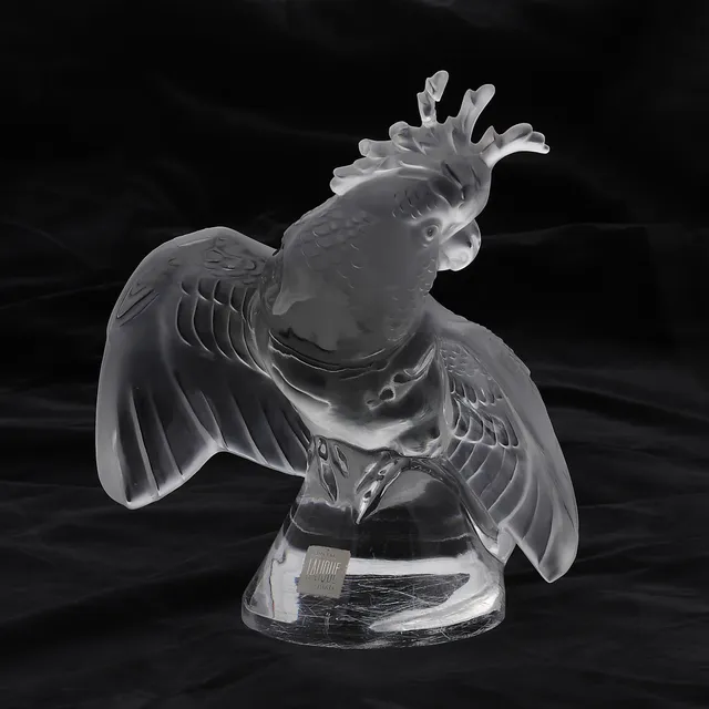 LALIQUE MANUFACTURE. Cockatoo.