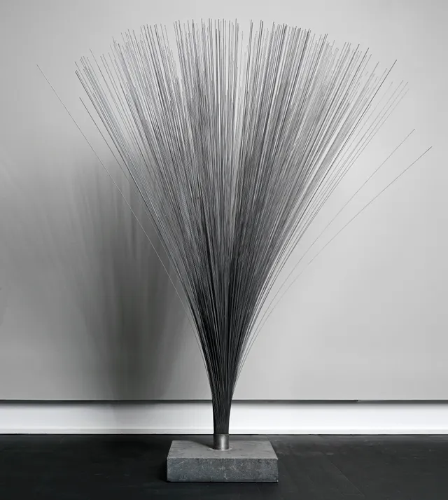 Bertoia, Harry — "Spray"