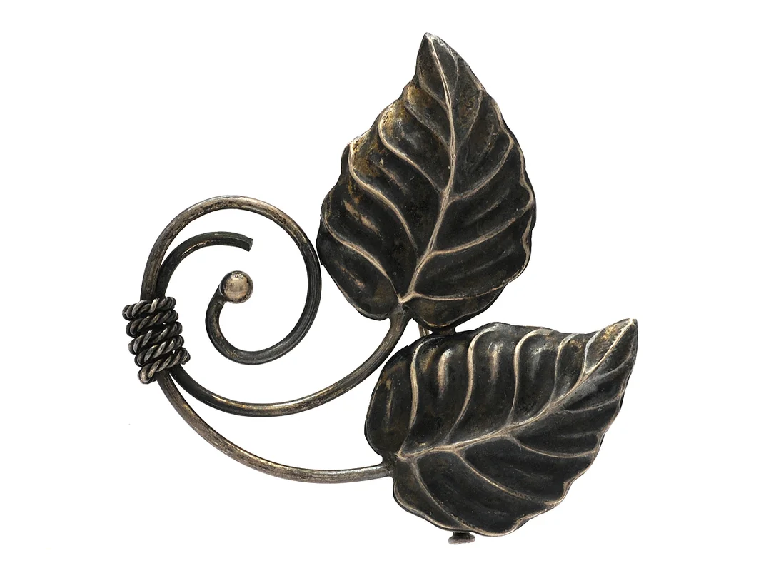 BROSCH, silver, 4,5 x 4,4 cm, Finland 1950-tal. — Smycken/Brosch — Kaplans