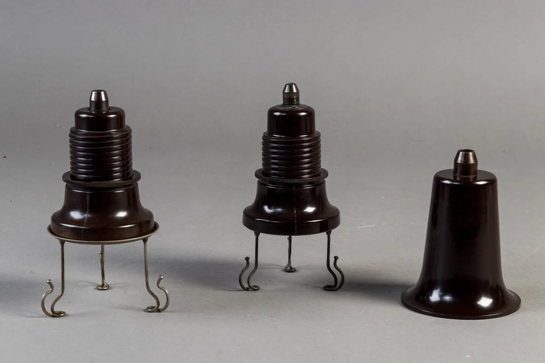 Poul Henningsen. Reservedele til PH lamper , 1930'erne (3) — Lamps and lighting/Pendant lights — Lauritz