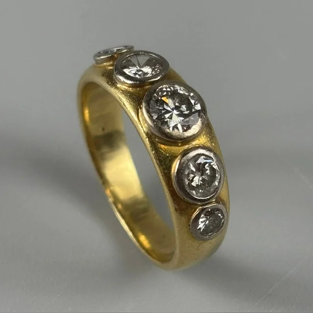 FIVE STONE DIAMOND RING. — Rings — Lyme Bay Auctions