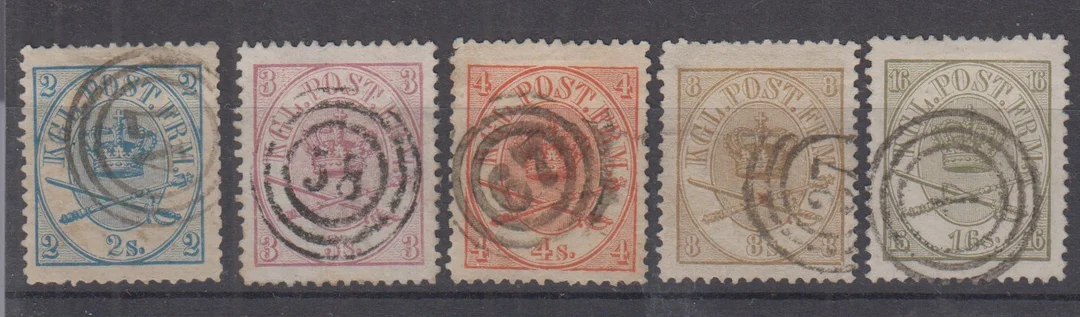 DANMARK. AFA 11-15. Krone-Scepter. Komplet sæt i pæn stemplet kvalitet. (AFA 4000) — Hobby and collectibles/Stamps — Lauritz